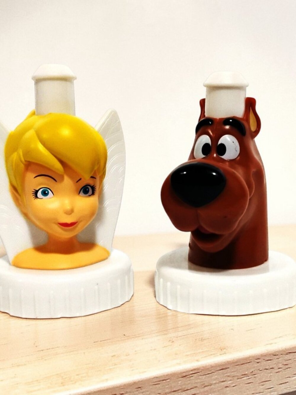 (2) Pc LOT Good to Grow Collectible Bottle Tops Scooby Doo & Tinkerbell